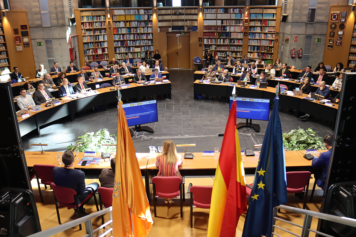 Momento de la reunión constitutiva en la Escuela Nacional de Protección Civil.