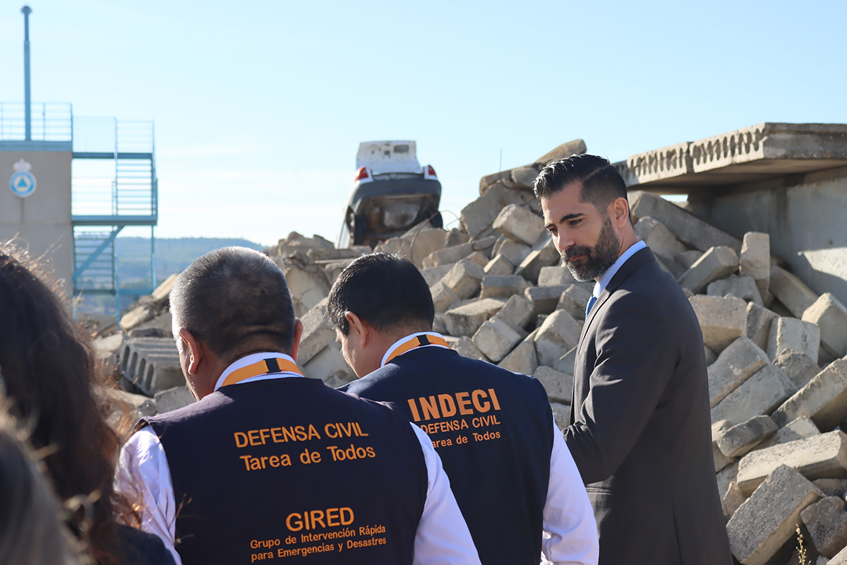 Visita al campo de prácticas de  la Escuela Nacional de Protección Civil.